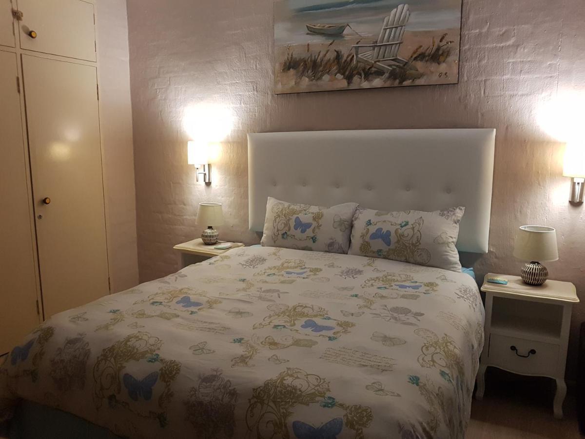 Ballito 69 Perissa Santorini Sea View, Walk To Beach -Family Only Экстерьер фото