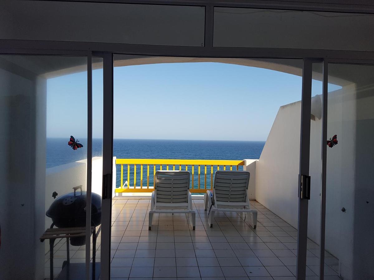 Ballito 69 Perissa Santorini Sea View, Walk To Beach -Family Only Экстерьер фото