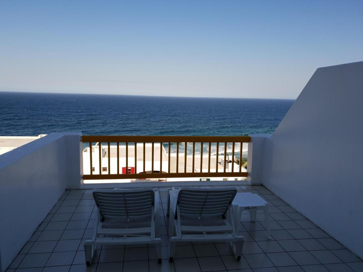 Ballito 69 Perissa Santorini Sea View, Walk To Beach -Family Only Экстерьер фото