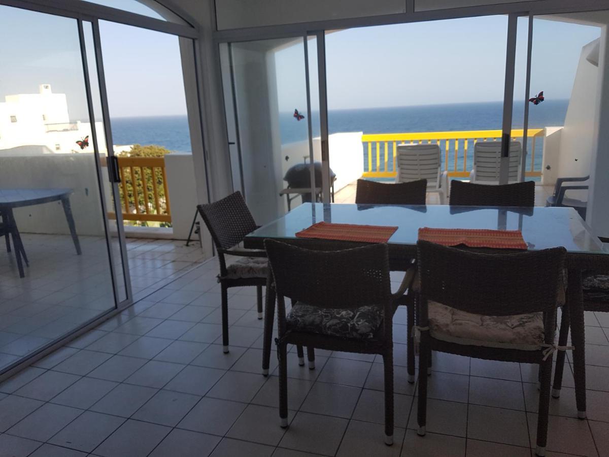 Ballito 69 Perissa Santorini Sea View, Walk To Beach -Family Only Экстерьер фото
