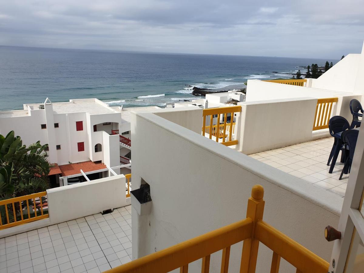 Ballito 69 Perissa Santorini Sea View, Walk To Beach -Family Only Экстерьер фото